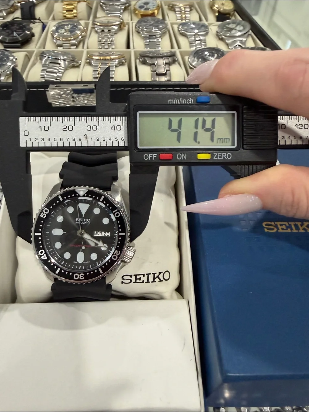 Seiko Black Dial Automatic Diver's Watch with Silver Accents